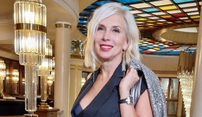 Алена Свиридова высказалась о поддержании красоты в 61 год